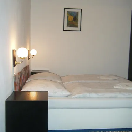 Parkan Hotel 3*